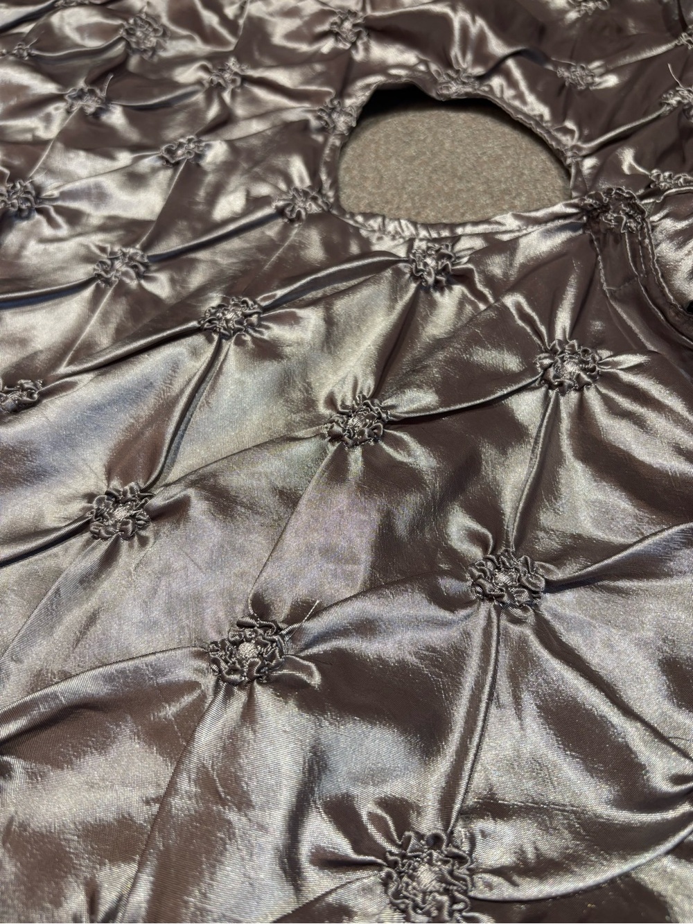 Santan tree skirt